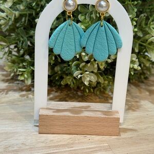 Turquoise seashell Drop Earrings with Pearl Studs